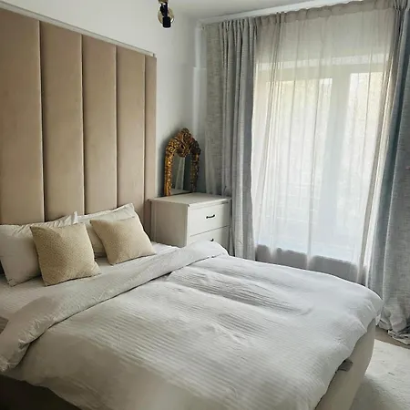 Luxuriant Facing Delta & Pine Forest Appartement *